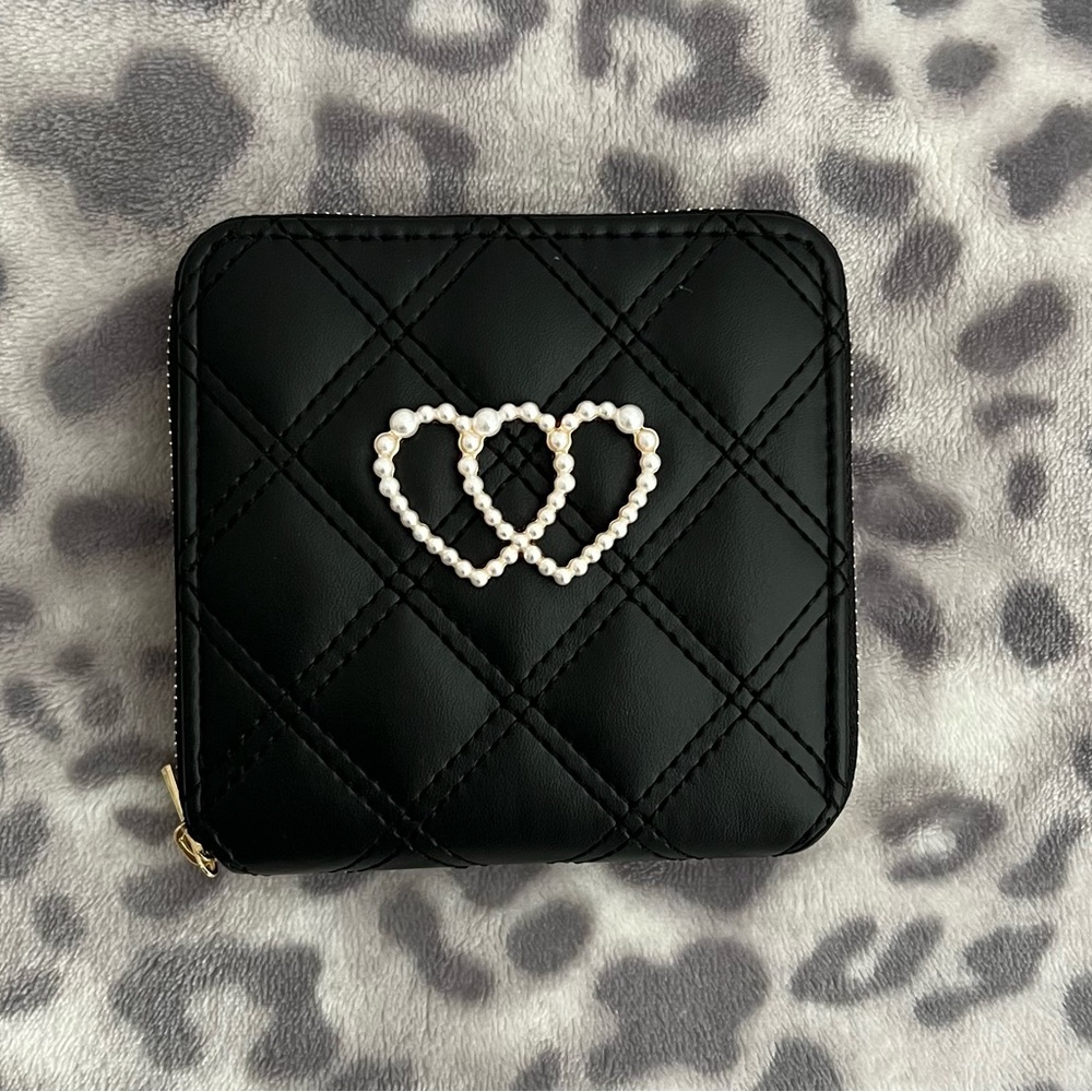 NWOT Quilted Black Faux Leather Hearts Wallet
